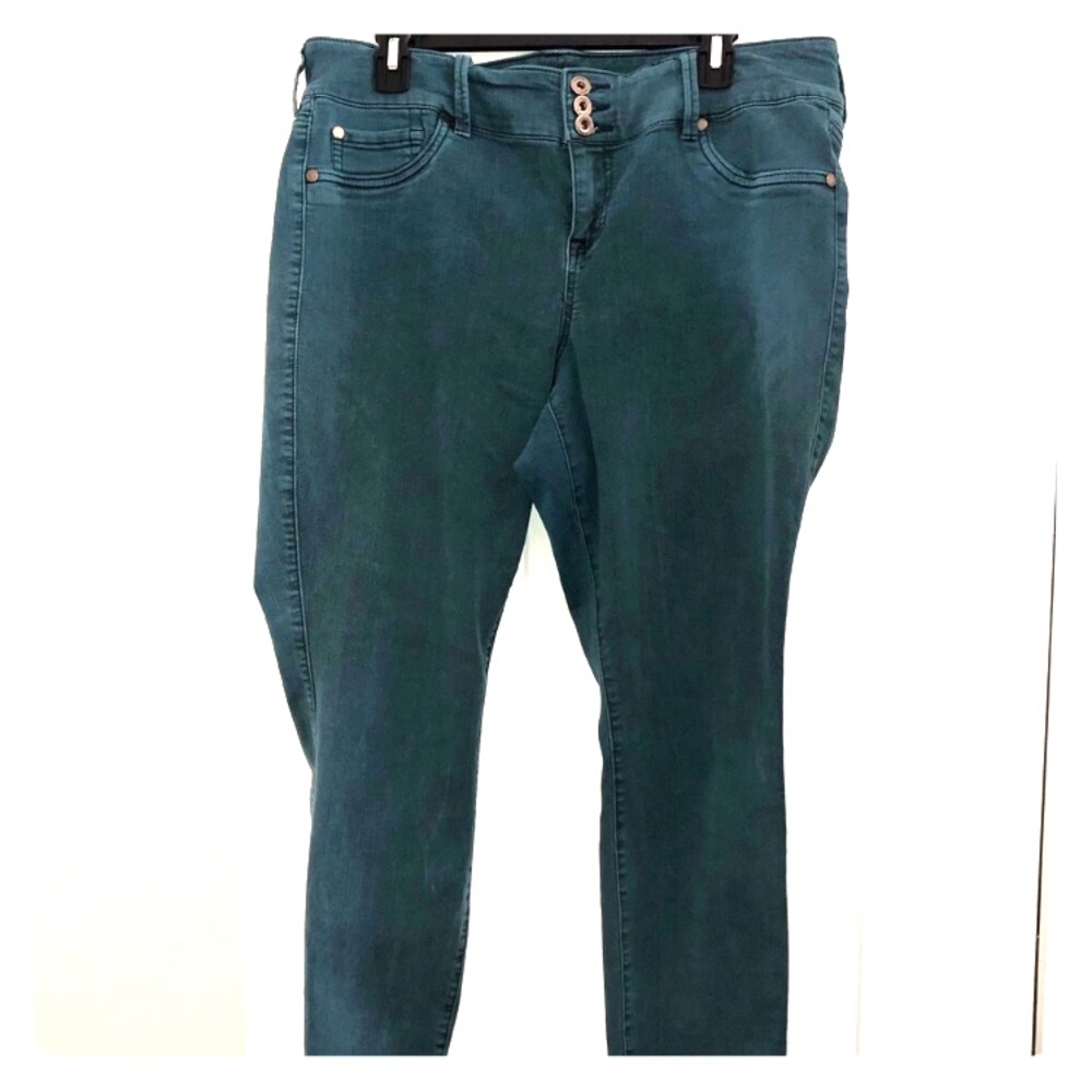 Torrid High waist jeans, 3 button